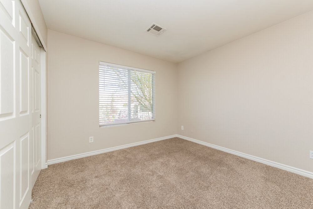 Building Photo - 5305 N Santa Fe Heights St