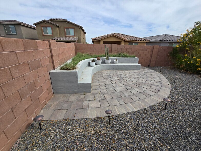 Building Photo - 11868 W Charismatic Dr