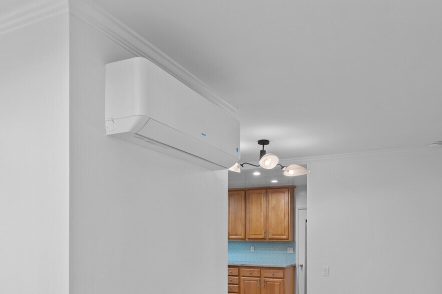 Building Photo - 1234 19th St