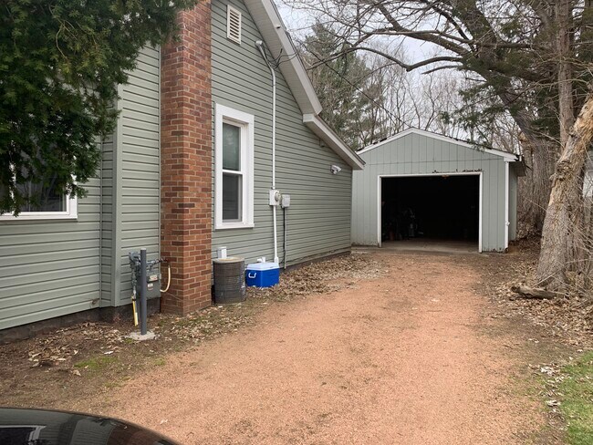 Building Photo - 446 Summit Ave