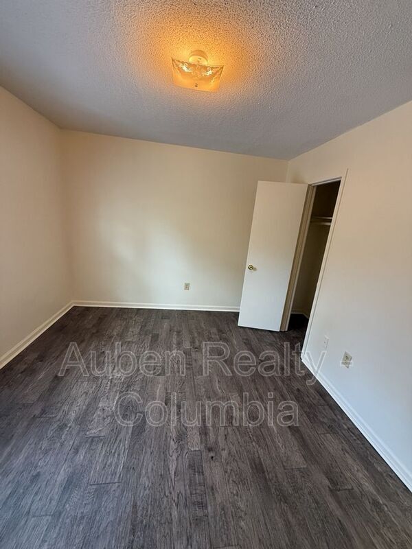 Building Photo - 3606 Medical Dr