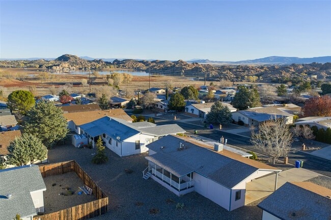 Building Photo - 2 Bedroom, 2 Bath Home Close to Willow Lake in Prescott
