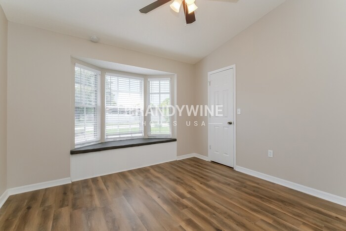 Building Photo - 4608 Whitetail Ln