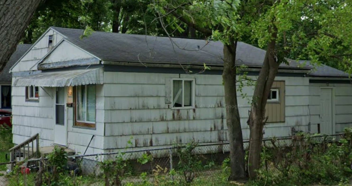 Building Photo - 2621 Churchill Ave