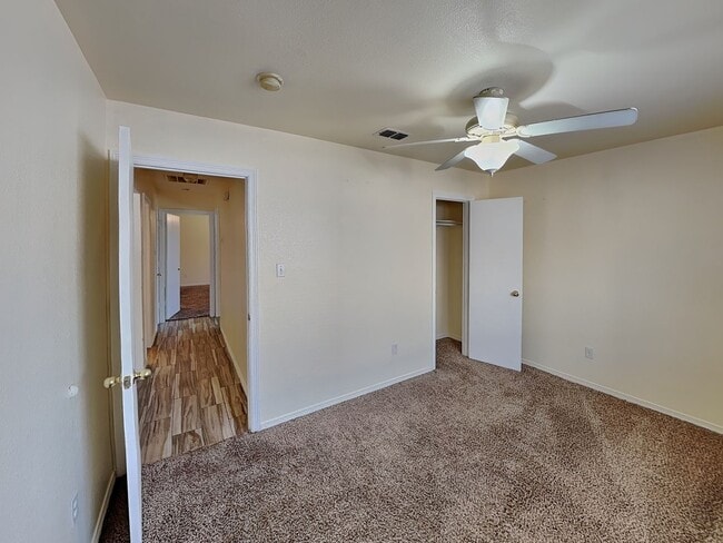 Building Photo - Move-In Ready Charm with Space to Love!