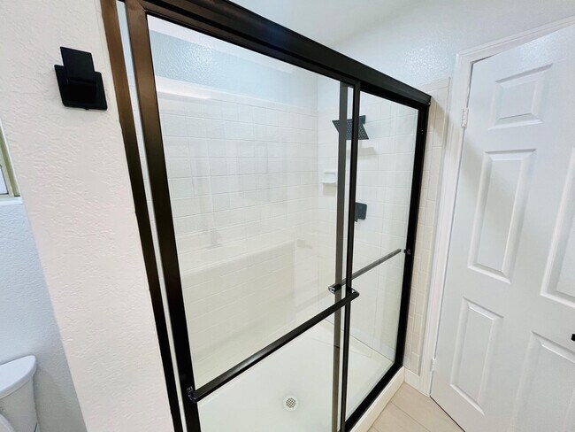 Building Photo - 1532 Michelle Ave