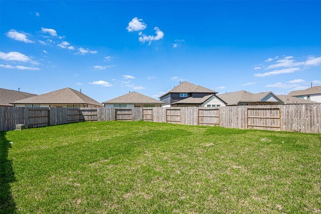 Building Photo - 2405 Seamist Cv Ln