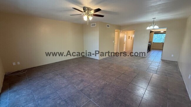 Building Photo - Three bedroom townhome with community pool