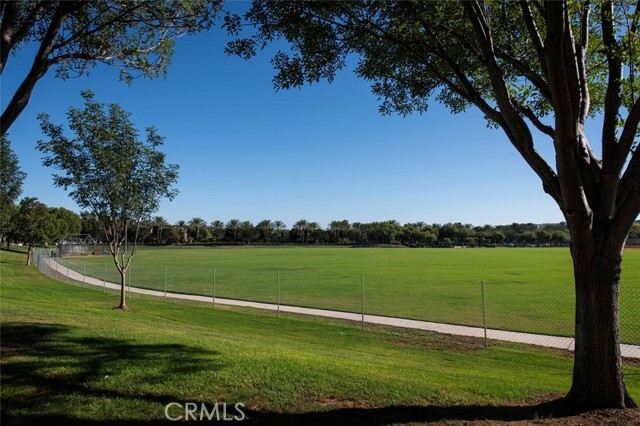 Building Photo - 6 Martino