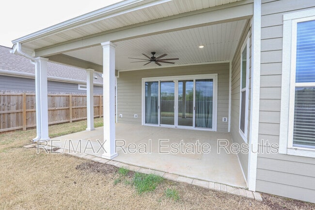 Building Photo - 1809 W Saddlebrook Ln