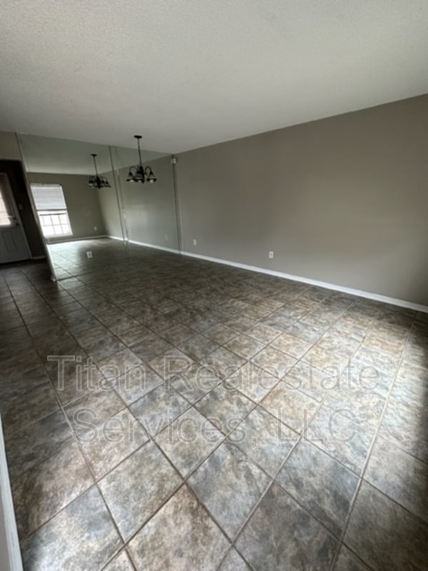 Building Photo - 100 Winchester Dr