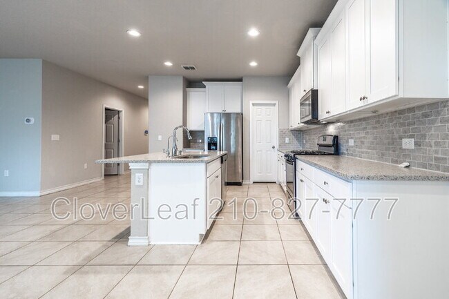 Building Photo - 10326 Rosalina Lp