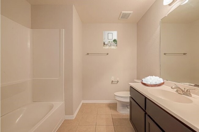 Building Photo - 223 Sintra Lk Wy