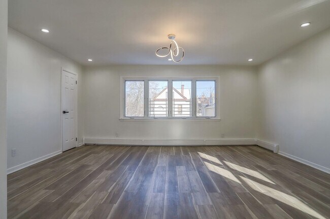 Building Photo - 157 Neptune Ave