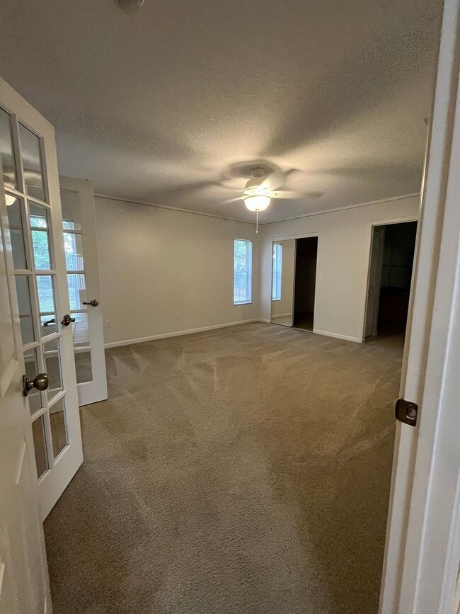 Building Photo - Quiet Home in Pine Lakes Cud-de-sac!!