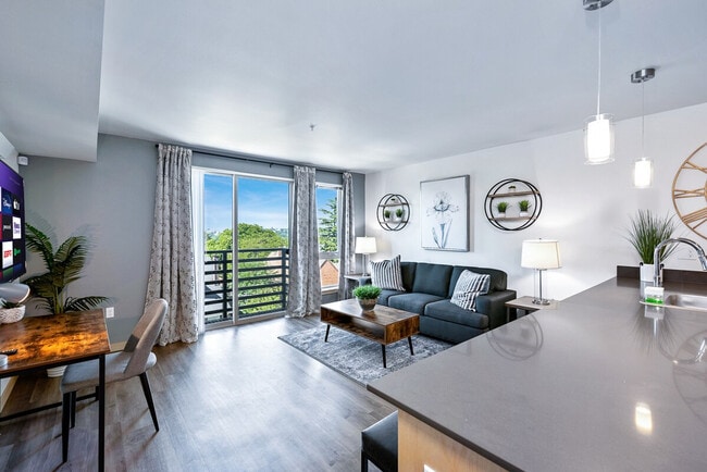 Building Photo - 1715 S McClellan St