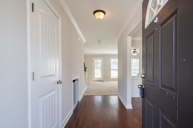 Building Photo - 141 Powers Dr