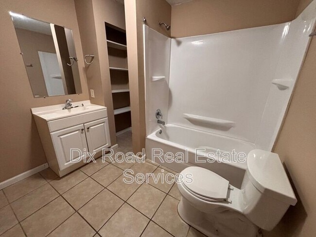 Building Photo - 1788 See Ave