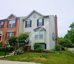 Building Photo - 7408 Gadsby Square