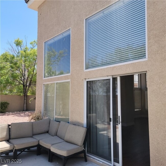 Building Photo - 10200 Turin Pl