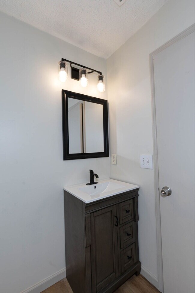 Building Photo - Completely Renovated 3BR/2BA in Columbus — Minutes from Fort Benning