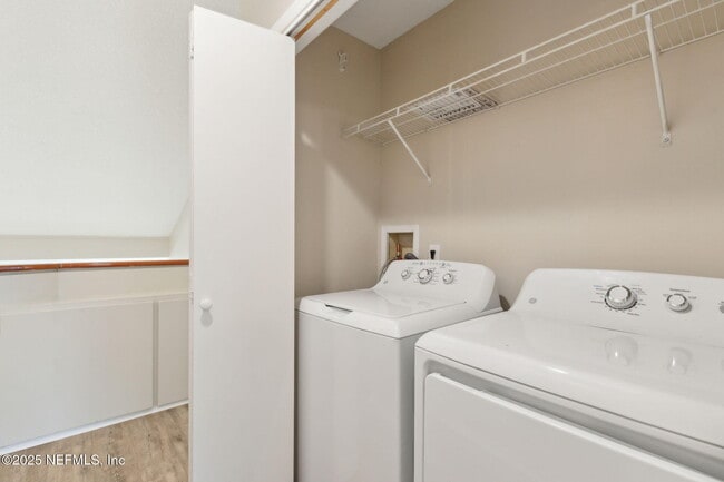 Building Photo - 455 Selva Lakes Cir