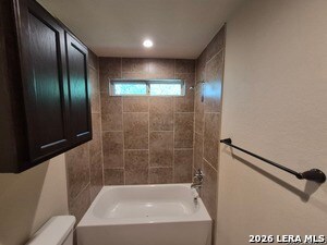 Building Photo - 6950 Lakeview Dr.