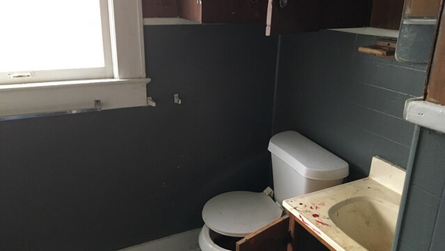 Building Photo - 305 Pelican Dr