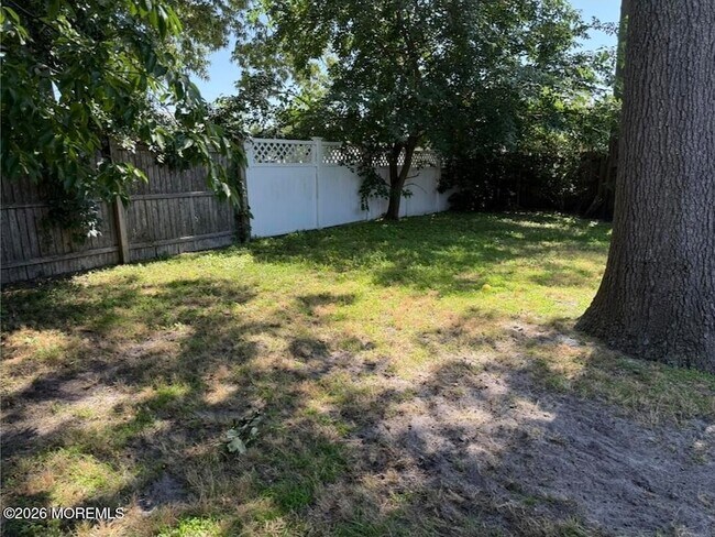Building Photo - 1835 Northwest Dr