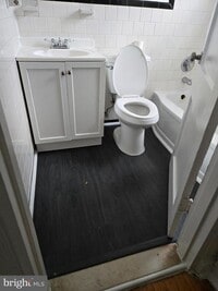 Building Photo - 7011 Fieldcrest Rd