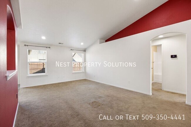 Building Photo - 814 S Wilder St