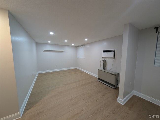 Building Photo - 273 Watertree Dr