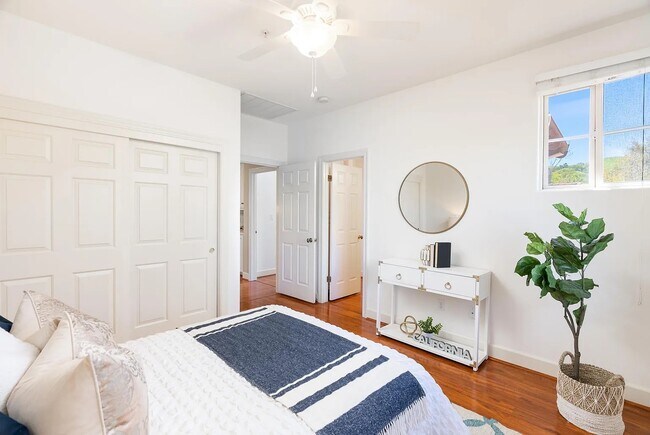 Building Photo - 1923 Nicosia Ct