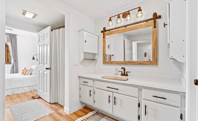 Building Photo - 31407 Taylor Ln