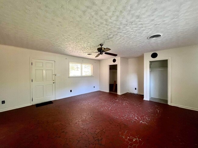 Building Photo - 1384 Woodston Rd