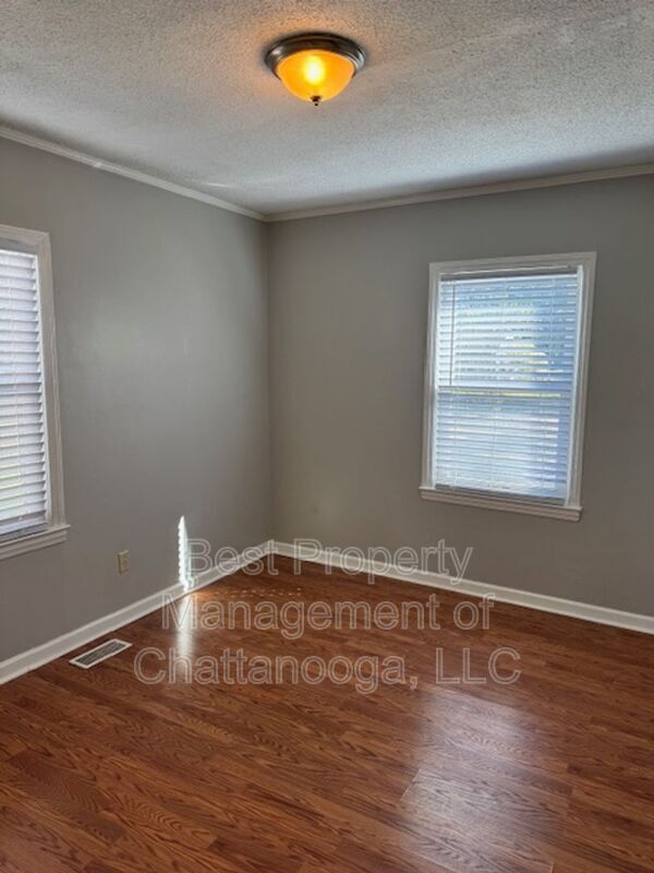 Building Photo - 1408 Armour Dr