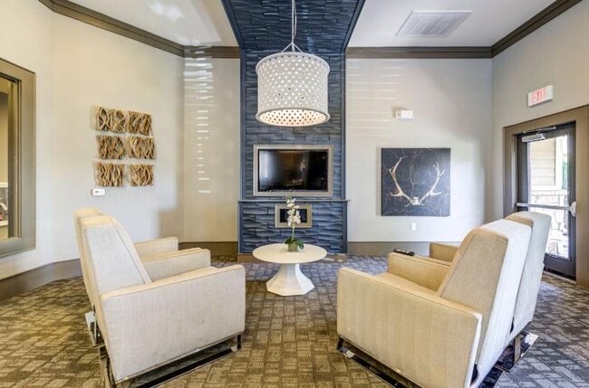 Building Photo - 4689-7303 Mustang Pkwy