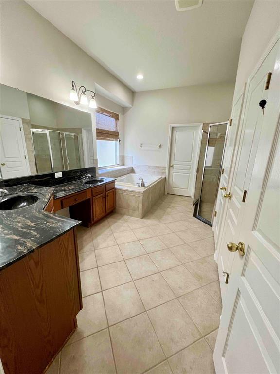 Building Photo - 7450 Ambleside Dr