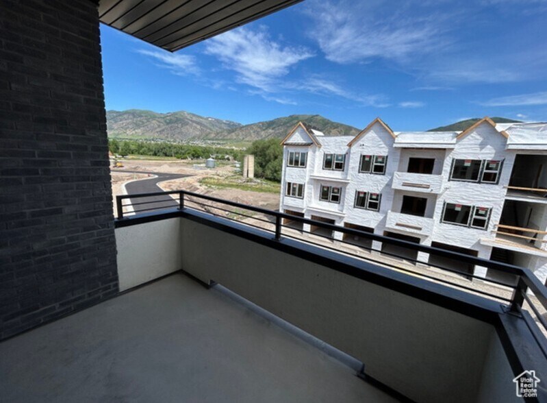 Building Photo - 3115 S 200 W