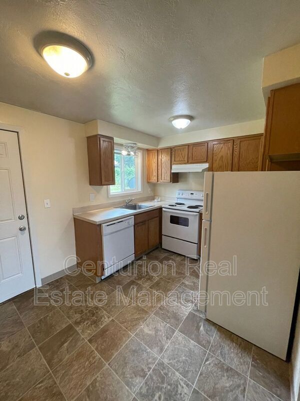 Building Photo - 4356 10th Ct SE