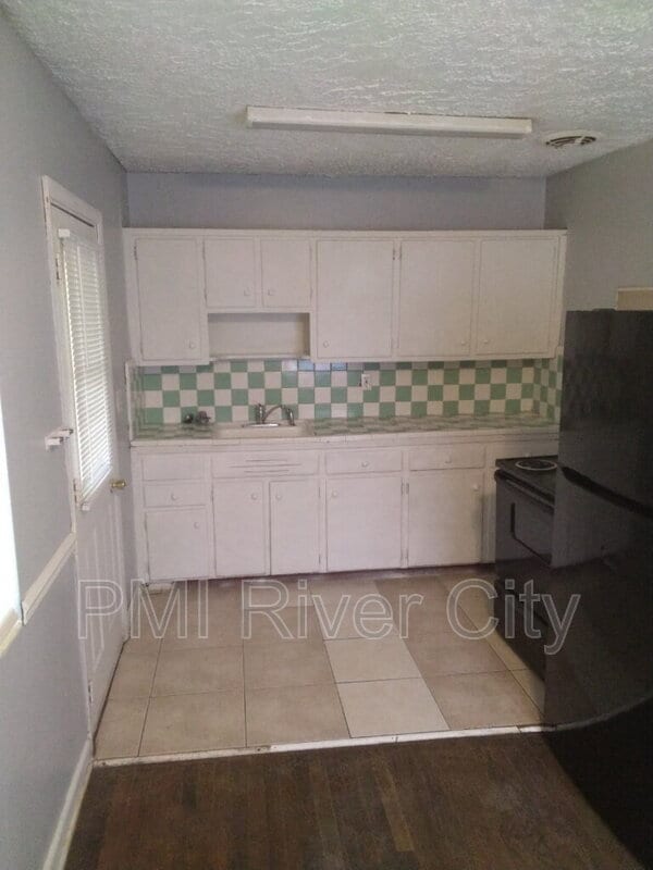 Building Photo - 5223 Polan Ln