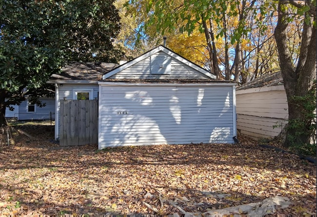 Building Photo - 3506 Kahlert Ave