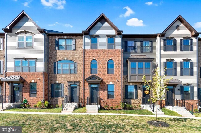 Building Photo - 14024 Sunrise Valley Dr