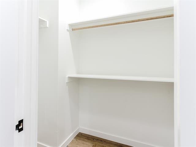 Building Photo - 909 Bayonne St