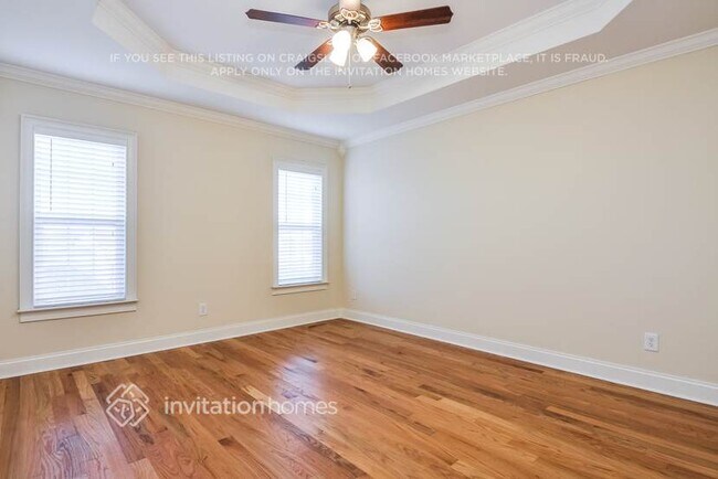 Building Photo - 111 River Knoll Dr