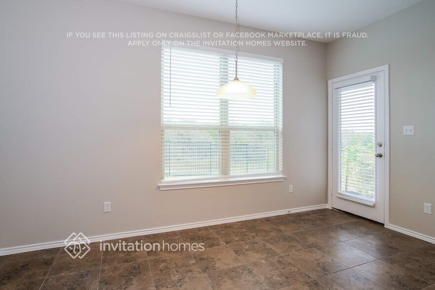 Building Photo - 3651 Sandy Brook Dr