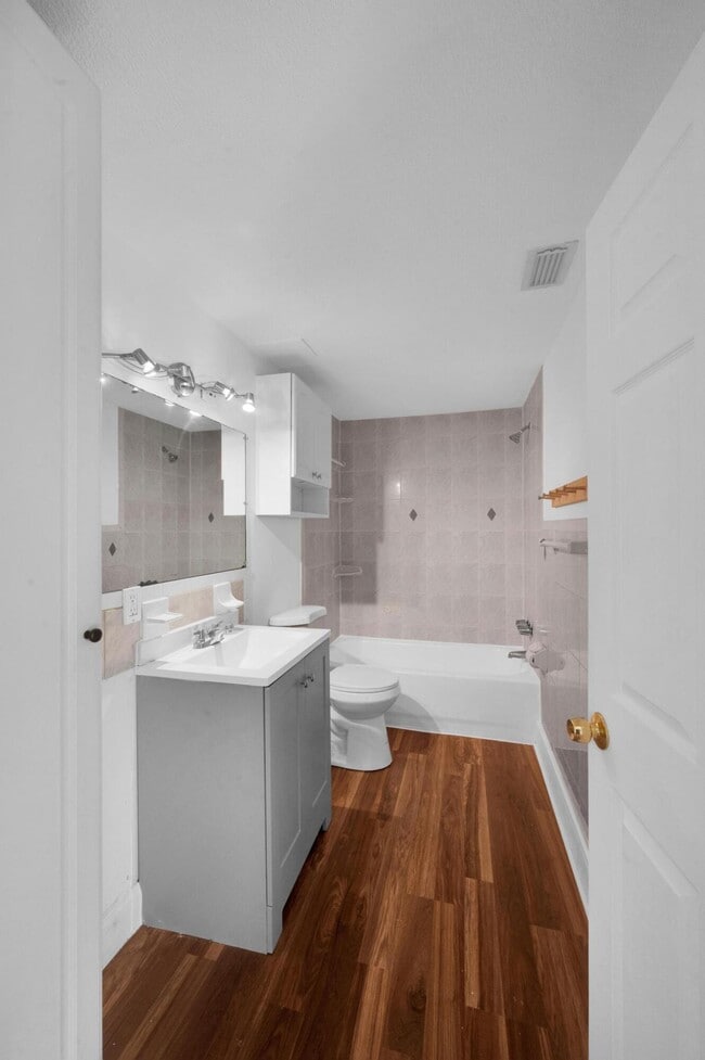 Building Photo - 4851 Kirby Loop Rd