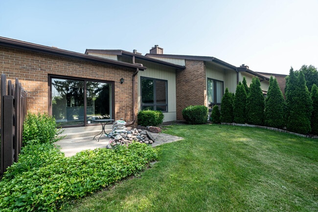 Building Photo - 12804 N Colony Dr