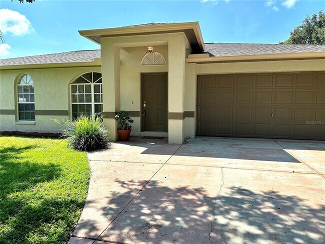 Building Photo - 4416 Redcoat Dr