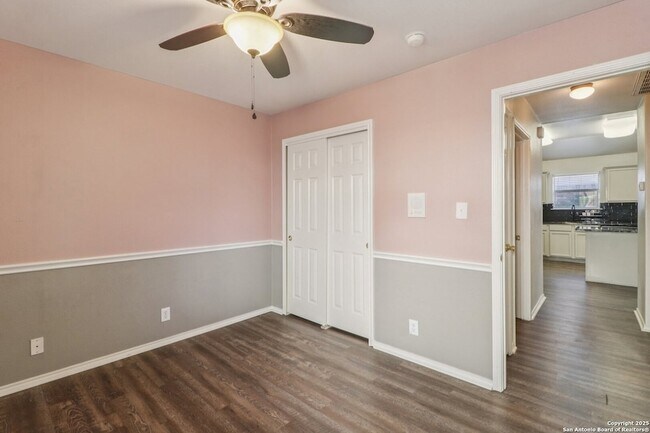 Building Photo - 4119 Chinkapin Oak